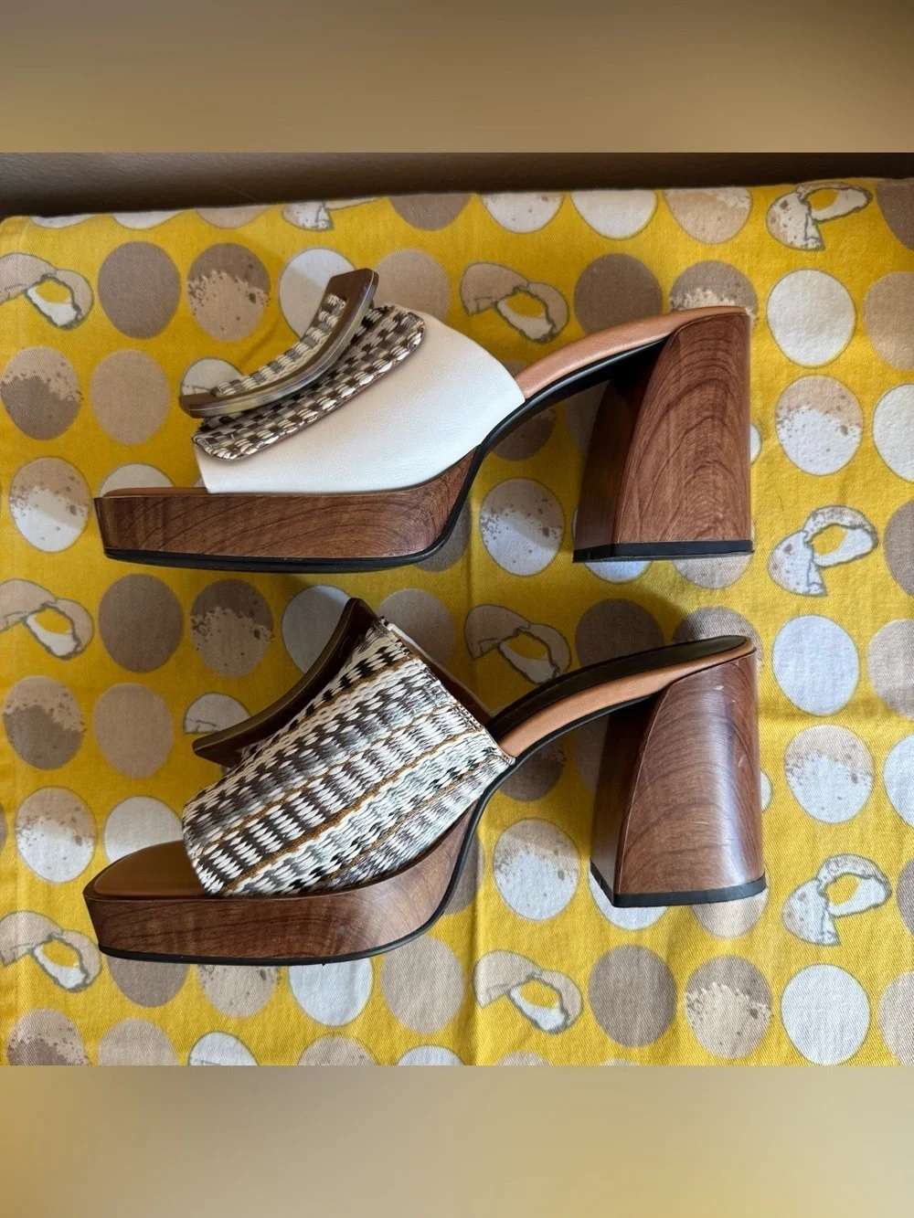 Noa Harmon platform heels with buckle size 40